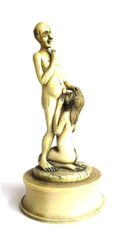 STATUA In avorio "Scena erotica" - cm 4.3 - sec XIX - Francia
