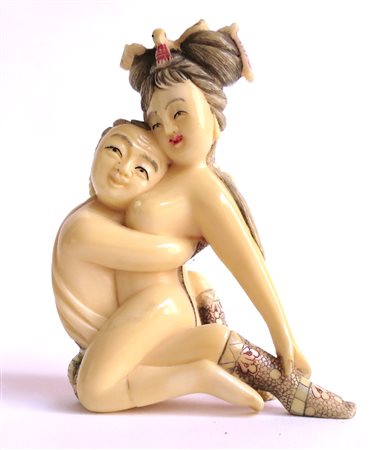 STATUA In avorio "Scena erotica" - cm 9 x 6.4 - Cina