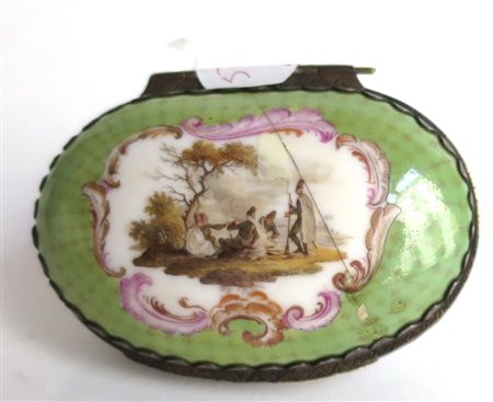 COPERCHIO In ceramica con 4 miniature - cm 6.4 x 4 in ovale - sec XIX - Francia