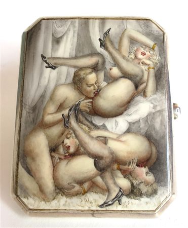 PORTASIGARETTE In argento "Scena erotica" - cm 7 x 9