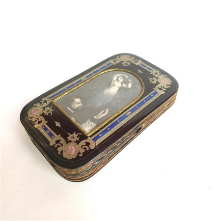 PORTASIGARETTE In tartaruga "Il sogno del prete" - cm 14.2 x 8.6