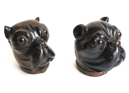 CALAMAI coppia di sculture lignee "buldog" in legno, occhi in vetro...