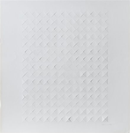 DADAMAINO (1930-2004)Senza TitoloRilievi su cartacm 69x69Firma e numerazione...