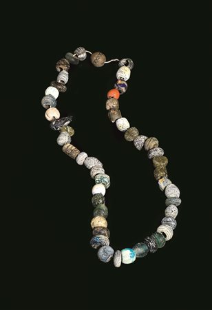 COLLANA DATAZIONE: III sec. a. C.–II d. C. MATERIA E TECNICA: paste vitree...