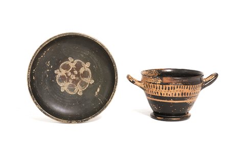 COPPA E SKYPHOS Forma Morel 2681 a DATAZIONE: IV sec. a. C. MATERIA E...