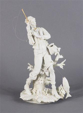Scultura in bisquit raffigurante pescatore. H. cm. 32.
