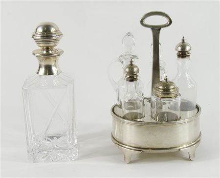 Lotto composto da oliera in argento e cristallo e bottiglia in cristallo con...