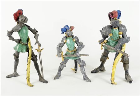 Carbet Carotti & Bettucci Lotto di 3 sculture in maiolica a smalti policromi...