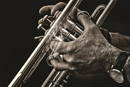 EMANUELE VERGARI Legendary Hands, 2016 fotografia digitale cm 75x50