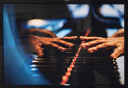 EMANUELE VERGARI The Hand, 2016 fotografia digitale cm 45x50