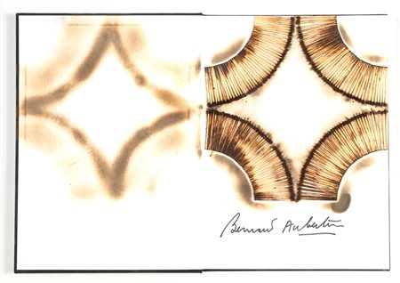 AUBERTIN BERNARD (1934 - 2015) Livre Brulé Rosenberg. 2010. Libro bruciato....