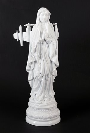 MARCHEGIANI PEP (n. 1971) Lady white. 2016. porcellana. Cm 25,00 x 62,00 x...