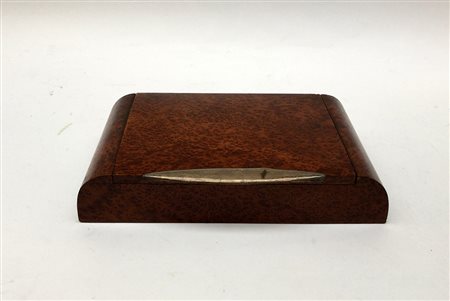 Portasigarette da tavolo decò in radica e argento. Italia, anni '30. (cm...