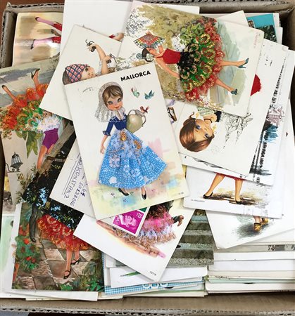 CARTOLINE: SPAGNA Lotto formato da centinaia di cartoline, tutte a tema...