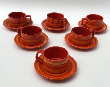 Servizio da tè in ceramica, composto da sei tazzine e piattini firmato...