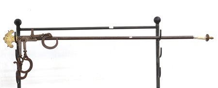 Stadera in ferro e ottone (l cm 121) -EN An iron lever scale (l cm 121)