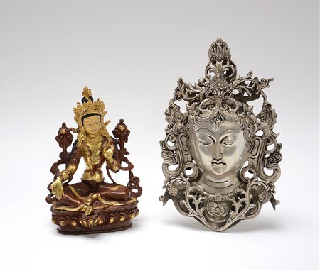 Lotto di due sculture in metallo raffiguranti divinità buddhiste (lievi...