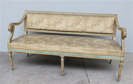 Divano "Luigi XVI" a tre posti in legno laccato azzurro e avorio con profili...