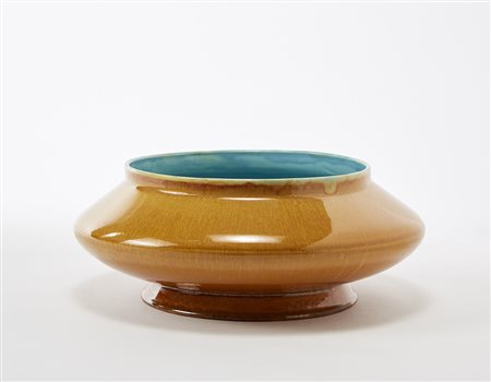 Christopher Dresser (Glasgow 1834 - Mulhouse 1904) Cachepot in terraglia...