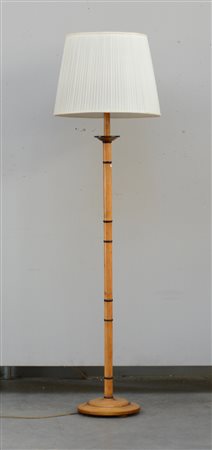 Lampada da terra a tre luci con fusto in legno tornito con nodi ebanizzati (h...