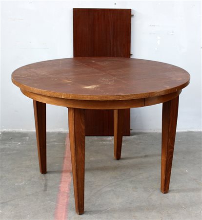 Tavolo tondo allungabile con gambe rastremate (cm 110x76x110) (difetti)