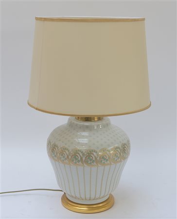 Lampada da tavolo a una luce in porcellana con decoro a mughetti, manifattura...