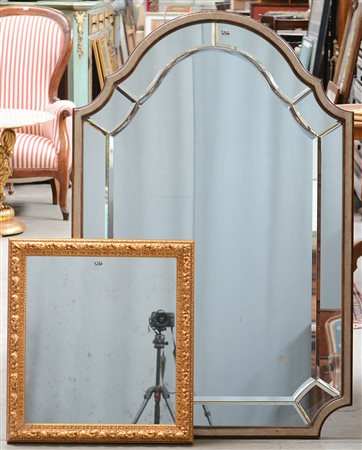 Specchiera centinata con angoli smussati e vetri bisellati (cm 79x120) unita...