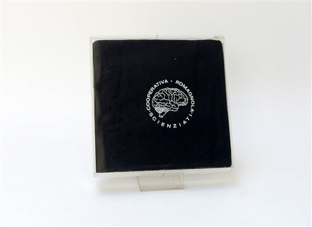 Maurizio Cattelan (Padova 1961) "Cooperativa Scienziati Romagnoli" Multiplo -...