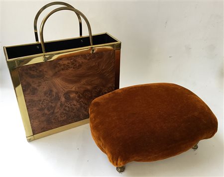 Lotto composto da un poggiapiedi e un portariviste a forma di borsa in...