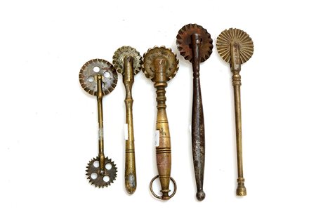 Lotto composta da cinque da rondelle pasta in ottone e ferro, miste -EN Five...