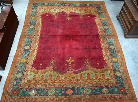 Tappeto meccanico, fine sec. XIX Decorazioni in stile belle epoque, campo a...