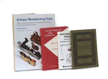 Lotto composto da quattro libri in inglese su utensili -EN Four english books...