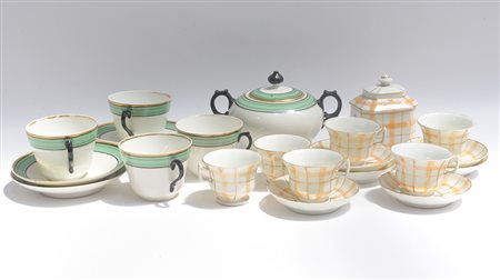 Lotto composto da due parti di servizi da the a decoro verde, oro e arancio...