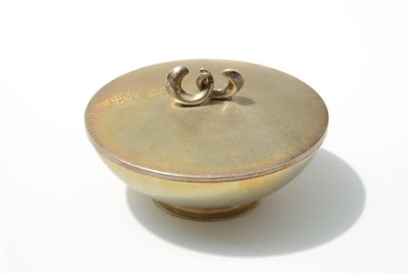 Eros e Luigi Genazzi. Scatola in argento con coperchio (gr. 190)
