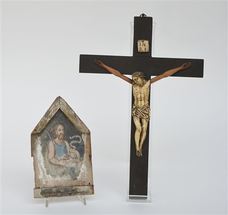 Lotto composto da un Cristo Crocifisso in avorio e un antico dipinto ad olio...