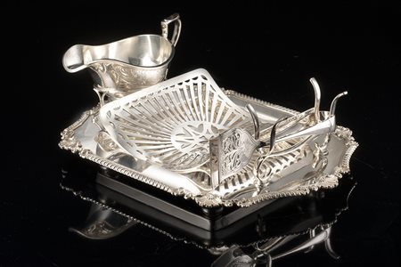 Servizio da tavola per asparagi in metallo argentato composto da vassoietto...