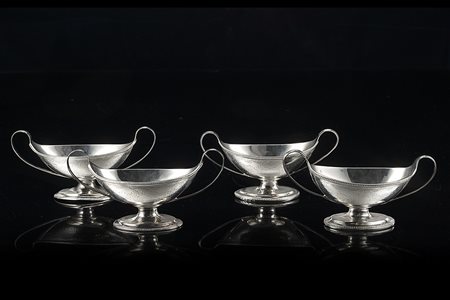 Coppia di saliere biansate in argento. Inghilterra, 1786. Unito a un'altra...