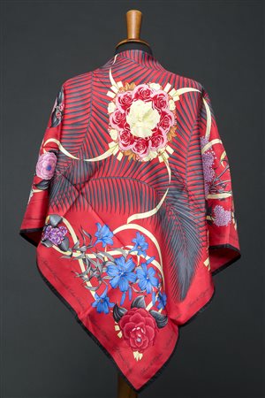 HERMESFoulard in seta "Fleurs de l'Opera", Julia Abadie 1989, fondo rosso