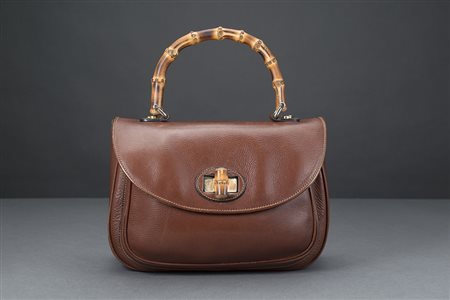 LONGHI TORINOBorsa in pelle color cognac con manico e chiusura in bambù (cm 26)