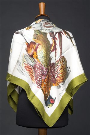 HERMESFoulard in seta "Belle Chasse", Henri de Linares 1963, fondo avorio,...