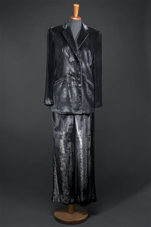 GIORGIO ARMANI Completo composto da giacca a doppio petto e pantalone in...