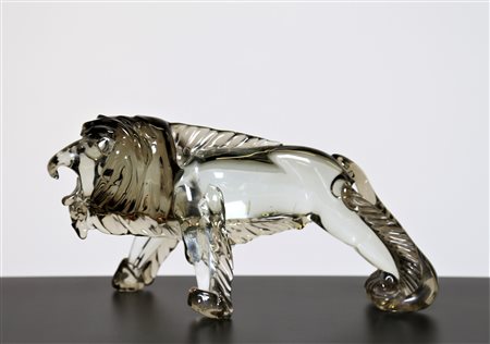 MANIFATTURA MURANO Leone in vetro, anni 70. -. Cm 34,00 x 17,00 x 14,00....