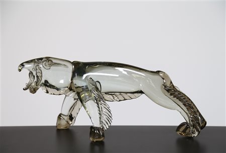 MANIFATTURA MURANO Leonessa in vetro, anni 70. -. Cm 42,00 x 19,00 x 18,00....