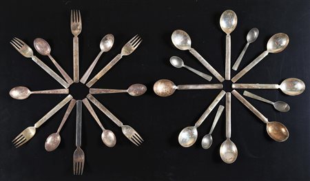 PONTI GIO' (1891 - 1979) Servizio di 24 posate per Krupp, anni 50. -. . PONTI...