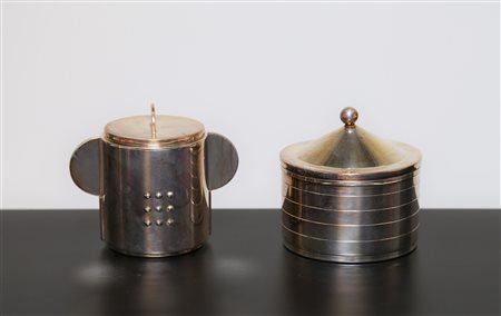 MUNARI CLETO Coppia di zuccheriere in argento, marchio e punzoni presenti ....