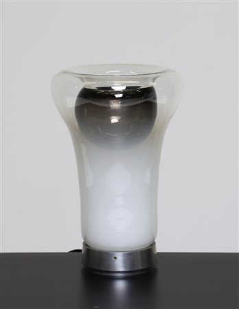 MANGIAROTTI ANGELO (n. 1921) Lampada da tavolo in vetro e alluminio, mod....