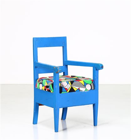 MANIFATTURA ITALIANA Poltrona in legno laccato e tessuto, anni 30. -. Cm...