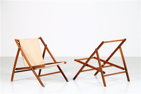 MAGISTRETTI VICO (1920 - 2006) Coppia di sdraio in legno e tessuto, mod.Piccy...