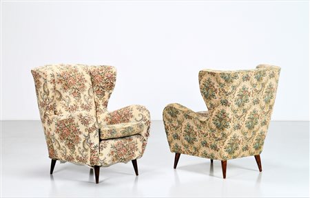 MANIFATTURA ITALIANA Coppia di poltrone in legno e tessuto originale, anni...