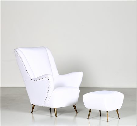 ZONCADA NINO (1898 - 1988) Poltrona con pouf in legno e tessuto con piedini...